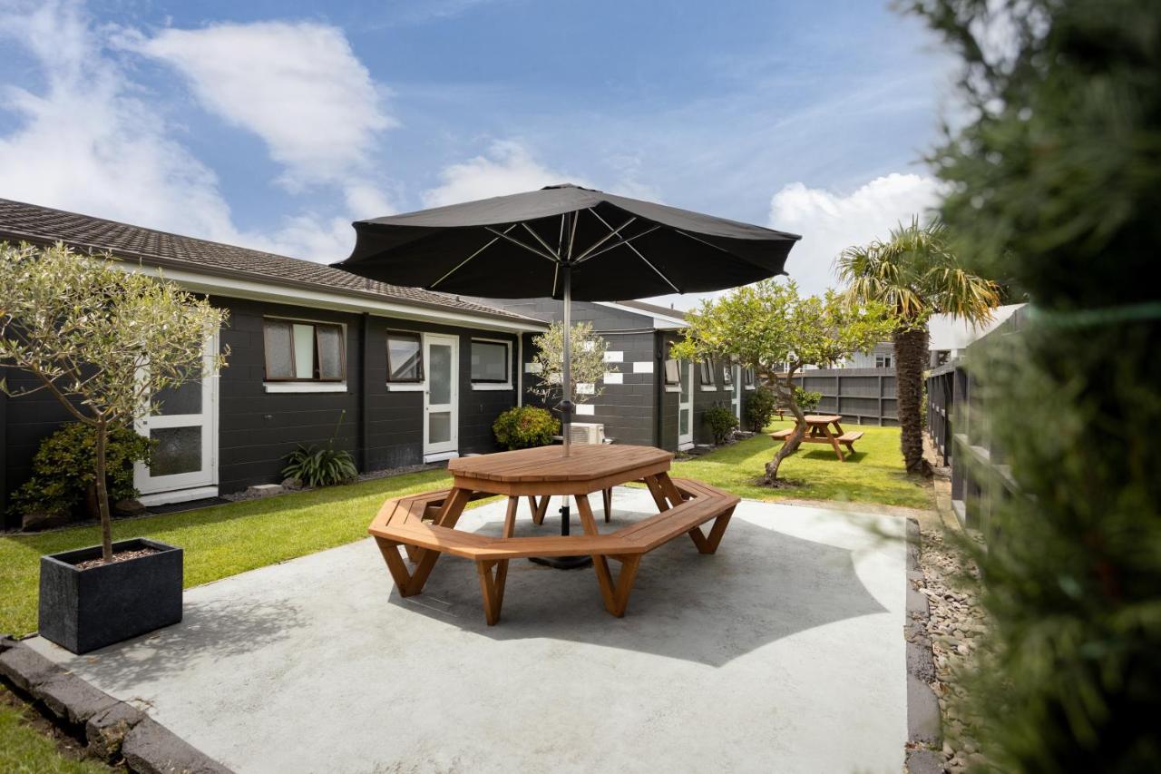 Cobblestone Court Motel - Wenzel Motels Tauranga Luaran gambar