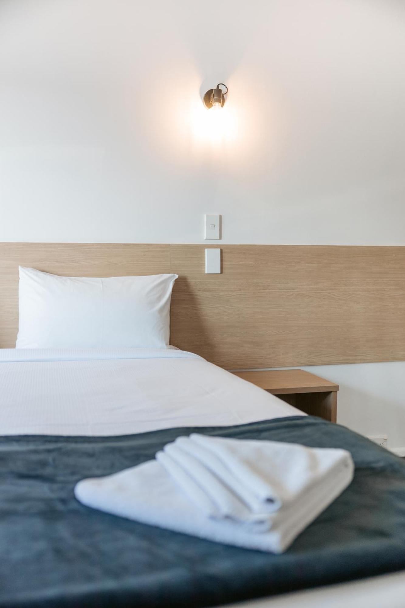 Cobblestone Court Motel - Wenzel Motels Tauranga Luaran gambar
